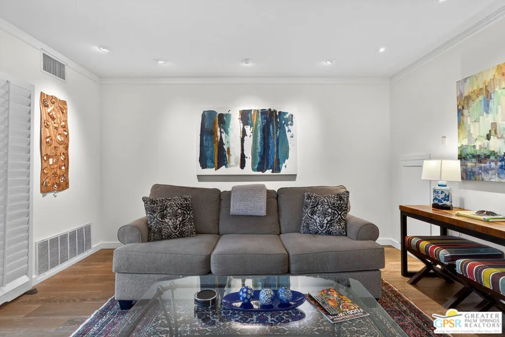 305 W Arenas Road 3a, Palm Springs, California 92262 home-pic-6