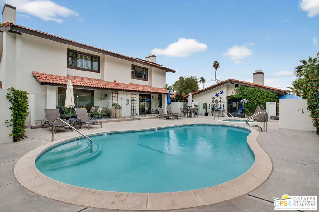 305 W Arenas Road 3a, Palm Springs, California 92262 home-pic-15