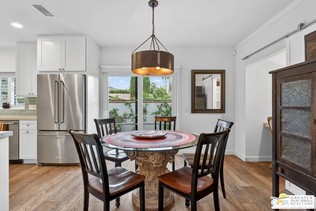 305 W Arenas Road 3a, Palm Springs, California 92262 home-pic-18