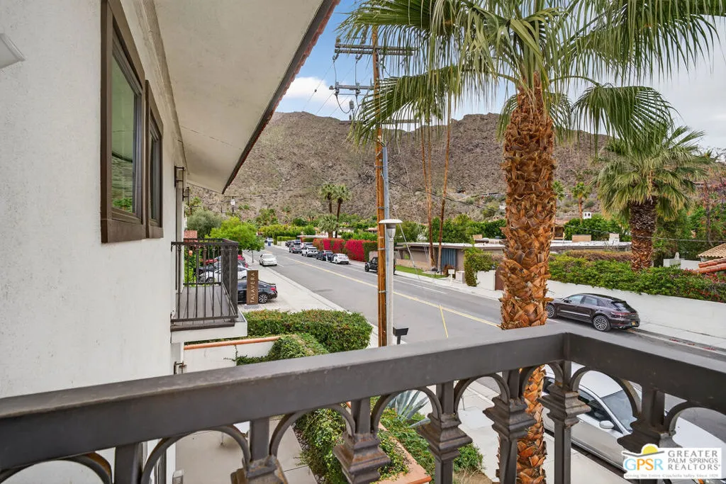 305 W Arenas Road 3a, Palm Springs, California 92262 home-pic-41