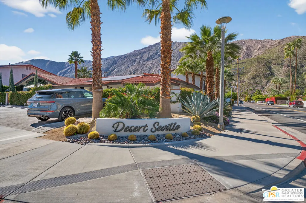 305 W Arenas Road 3a, Palm Springs, California 92262 home-pic-49