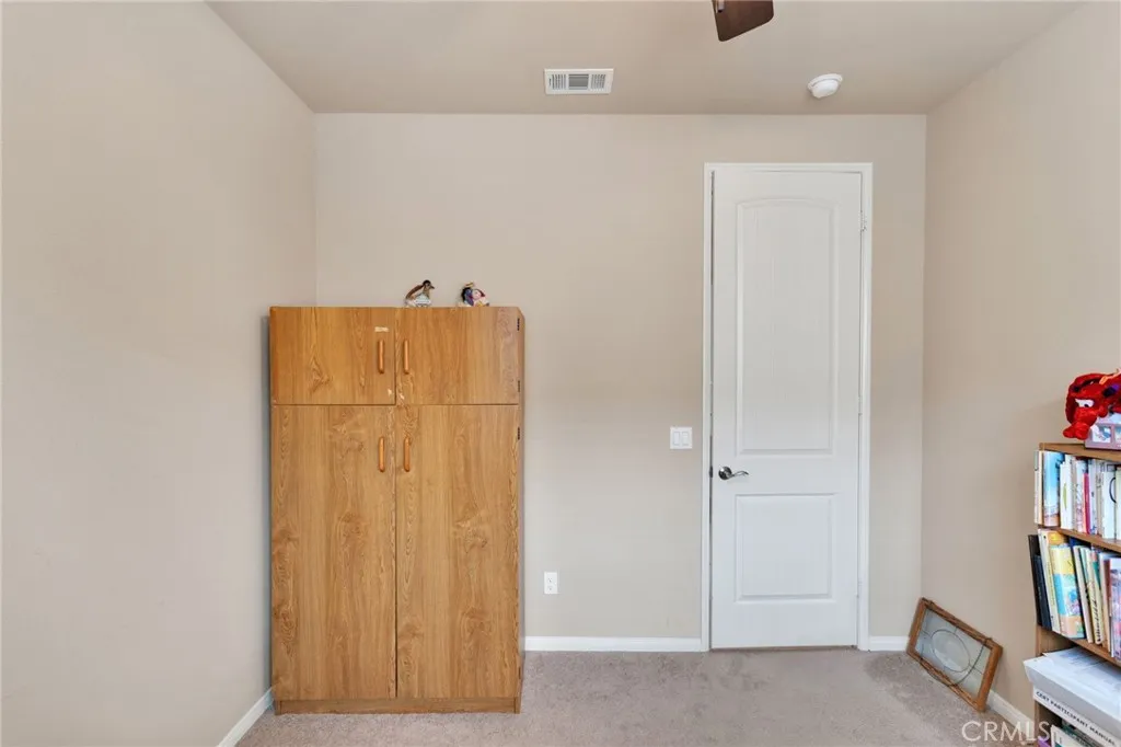 10212 Darby, Apple Valley, California 92308 home-pic-28