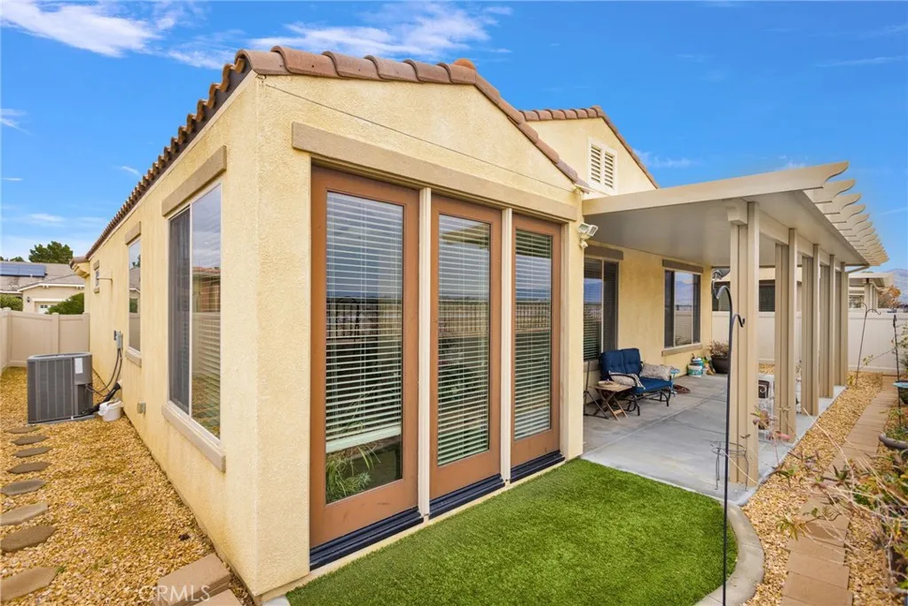 10212 Darby, Apple Valley, California 92308 home-pic-32