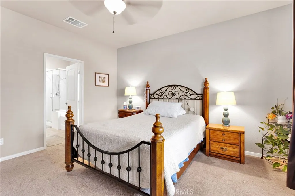 10212 Darby, Apple Valley, California 92308 home-pic-15