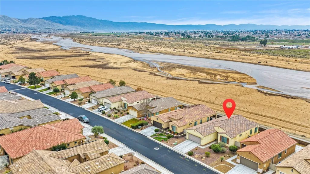 10212 Darby, Apple Valley, California 92308 home-pic-39