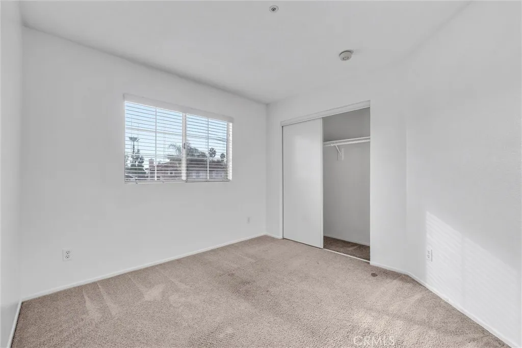 14086 Valley Forge Court, Fontana, California 92336 home-pic-16