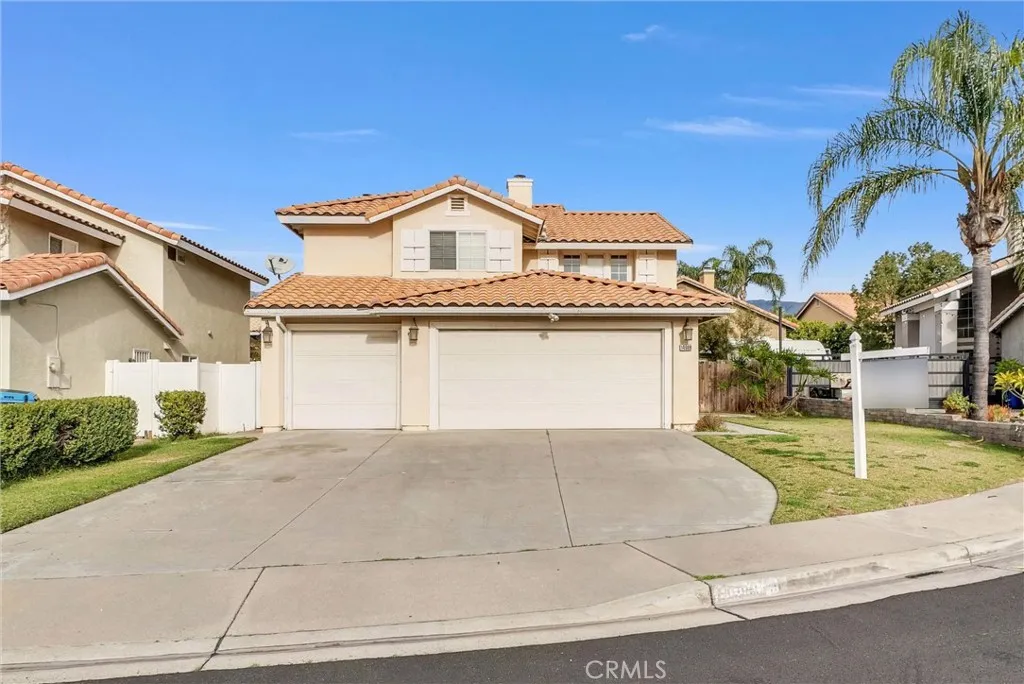 14086 Valley Forge Court, Fontana, California 92336 home-pic-1