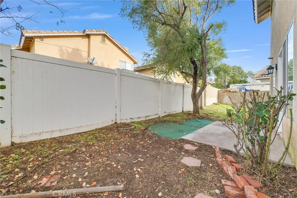 14086 Valley Forge Court, Fontana, California 92336 home-pic-28