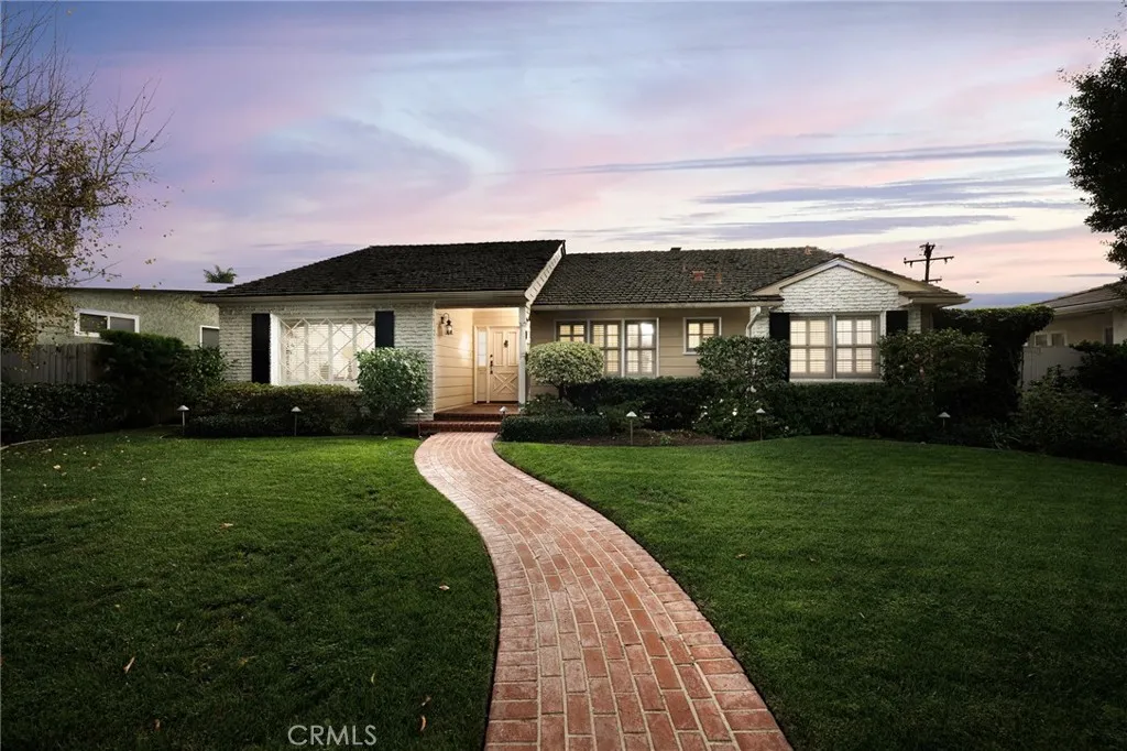 5440 E La Pasada, Long Beach, California 90815 home-pic-1