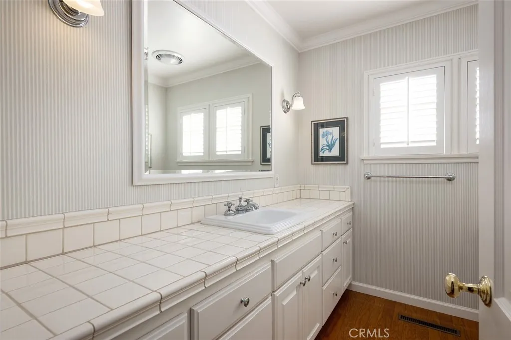 5440 E La Pasada, Long Beach, California 90815 home-pic-28