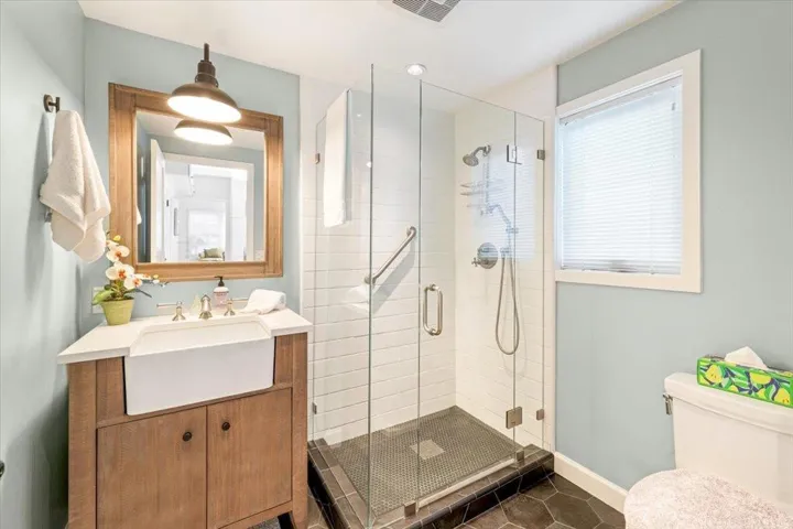 132 6th Street, Pacific Grove, California 93950