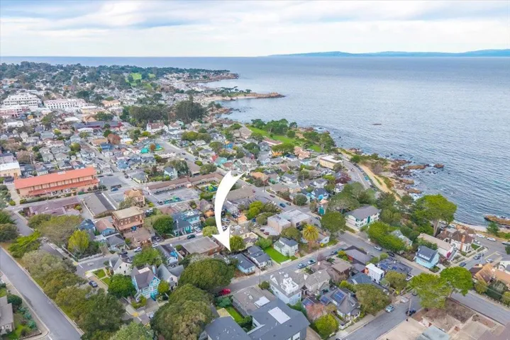 So close to The Bay---so close to Downtown