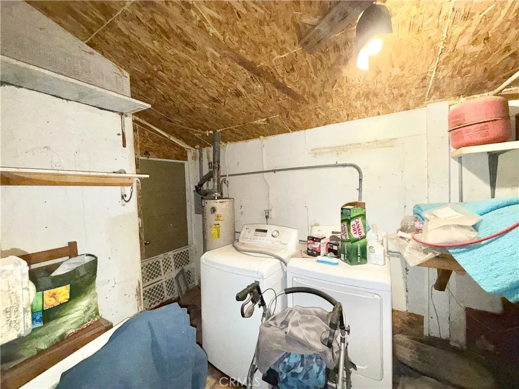 83040 Magnolia Avenue, Trona, California 93562 home-pic-13