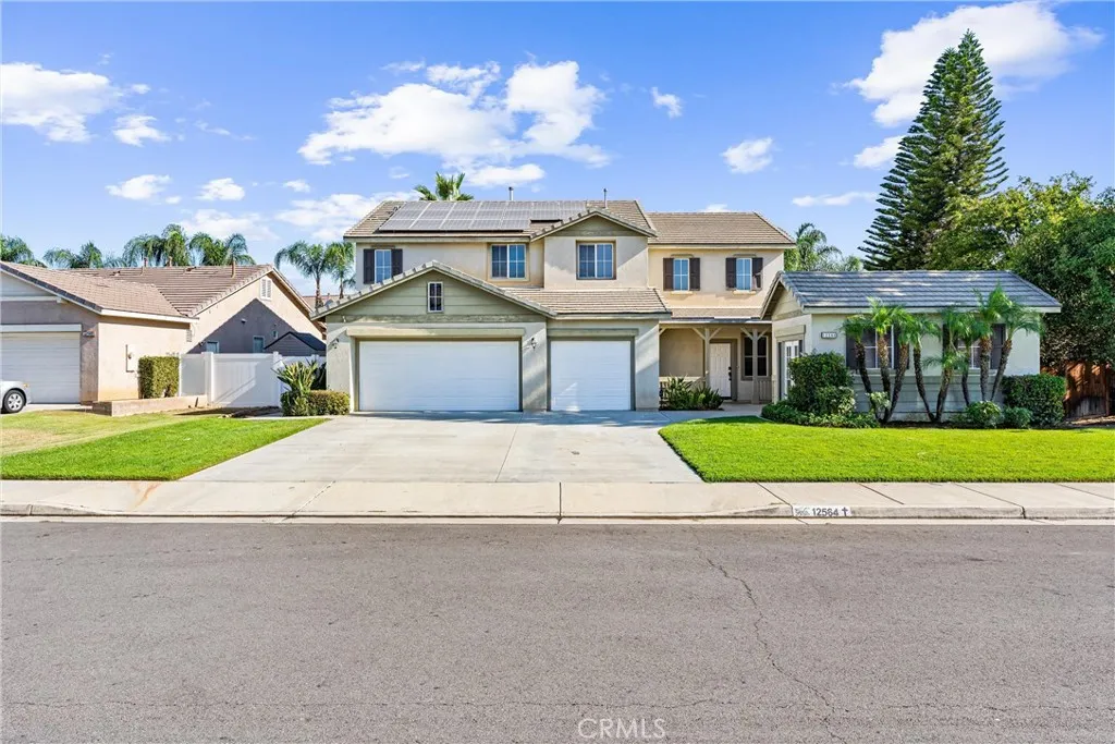 12564 Bougainvillea Way, Riverside, California 92503 home-pic-1