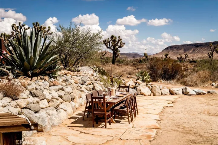2680 Vine, Pioneertown, California 92268