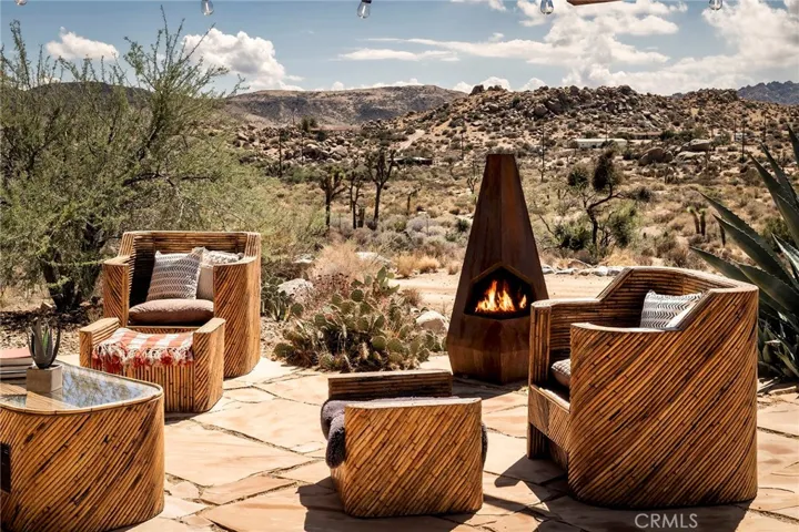 2680 Vine, Pioneertown, California 92268