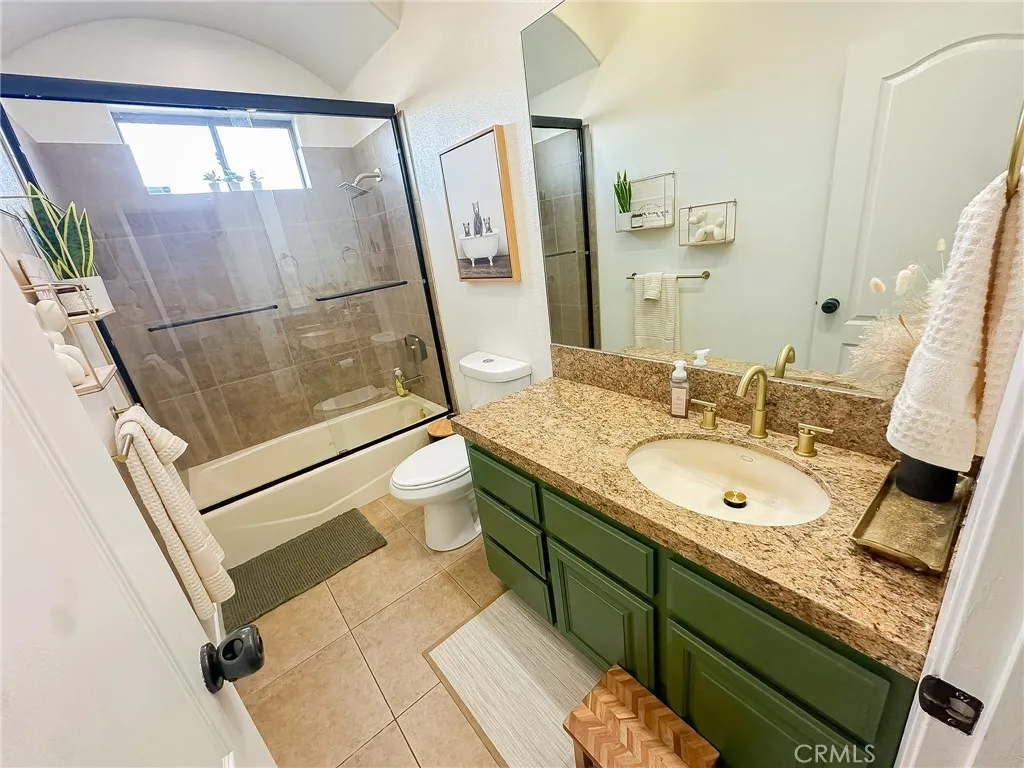 7525 Whitney, Yucca Valley, California 92284 home-pic-17