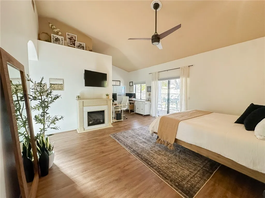 7525 Whitney, Yucca Valley, California 92284 home-pic-10
