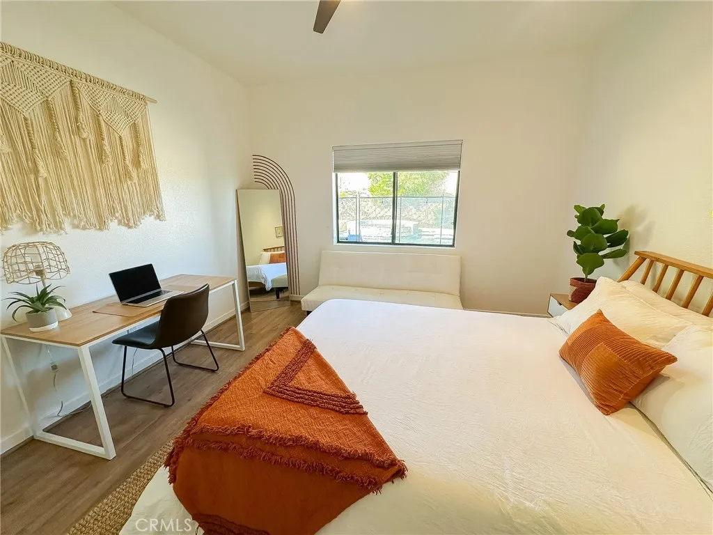 7525 Whitney, Yucca Valley, California 92284 home-pic-21