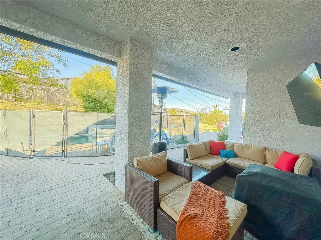 7525 Whitney, Yucca Valley, California 92284 home-pic-23