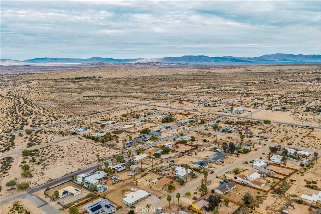 74356 Maricopa, 29 Palms, California 92277 home-pic-32