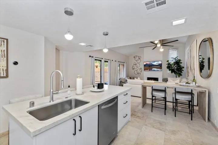 18-Kitchen