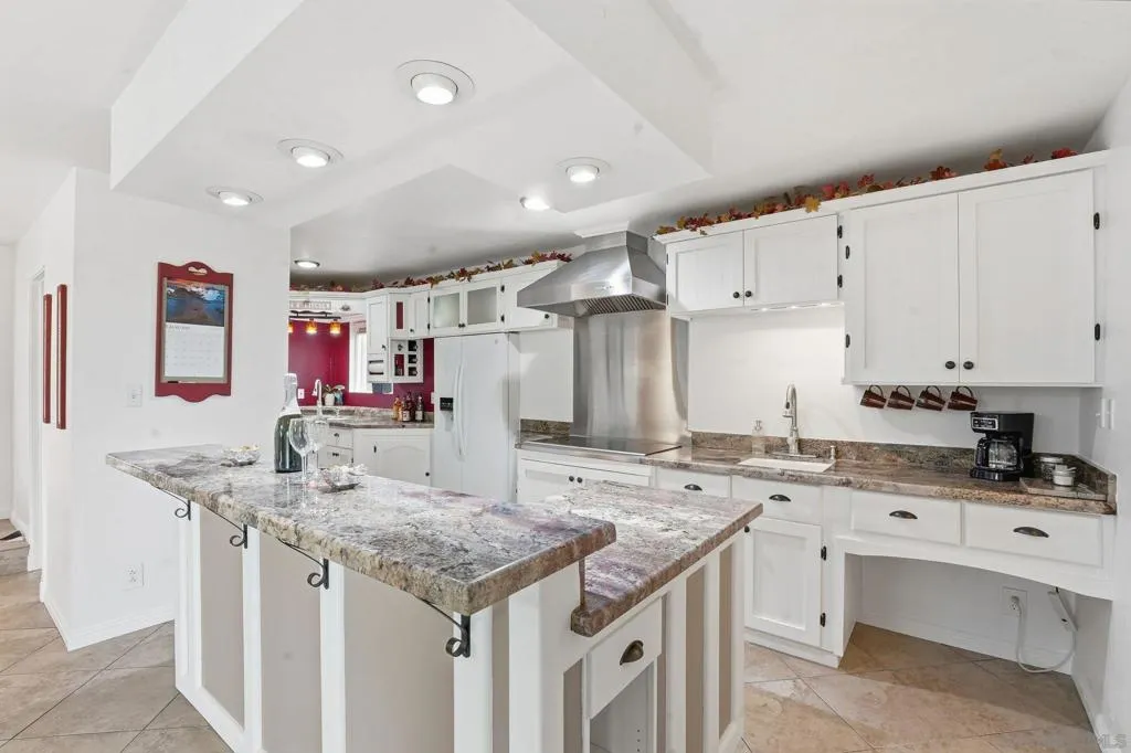 1305 Ash St, Ramona, California 92065 home-pic-4