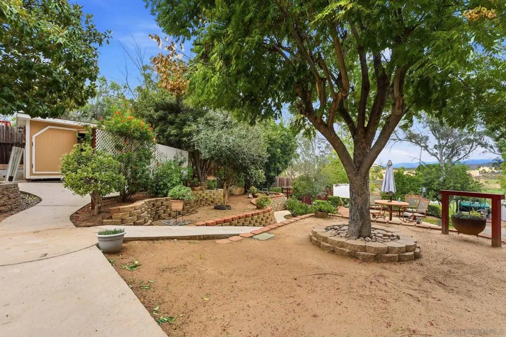 1305 Ash St, Ramona, California 92065 home-pic-39
