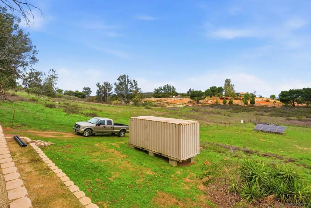 1305 Ash St, Ramona, California 92065 home-pic-18