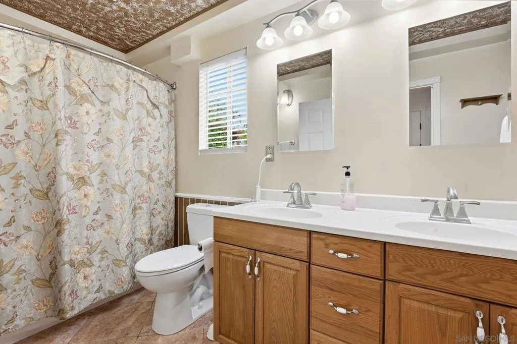 1305 Ash St, Ramona, California 92065 home-pic-28