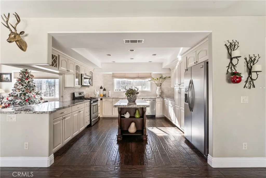 1212 Portillo, Lake Arrowhead, California 92352 home-pic-7