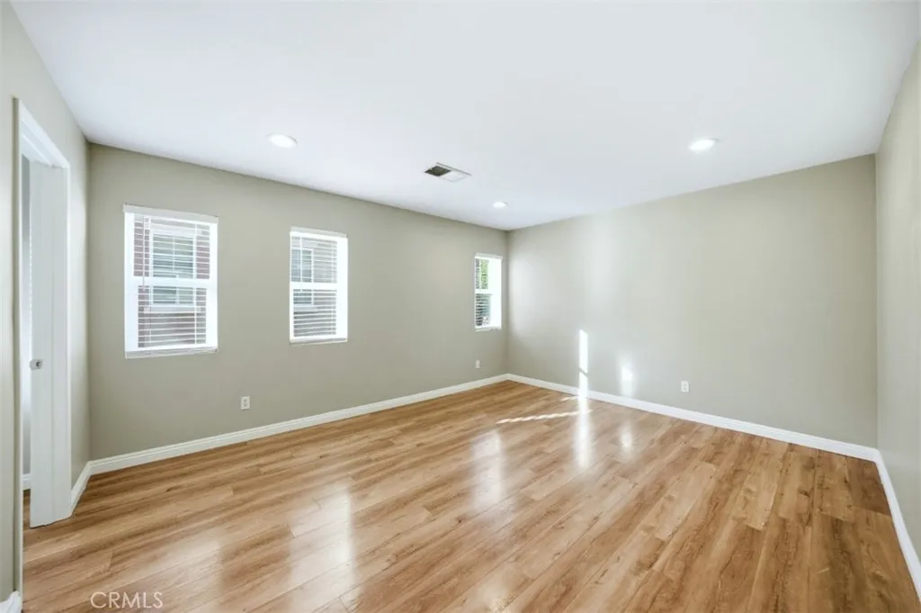 27114 Dolostone, Moreno Valley, California 92555 home-pic-32