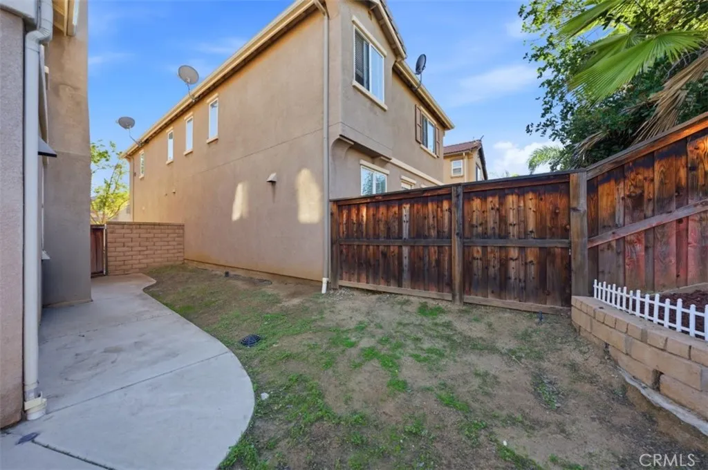 27114 Dolostone, Moreno Valley, California 92555 home-pic-44