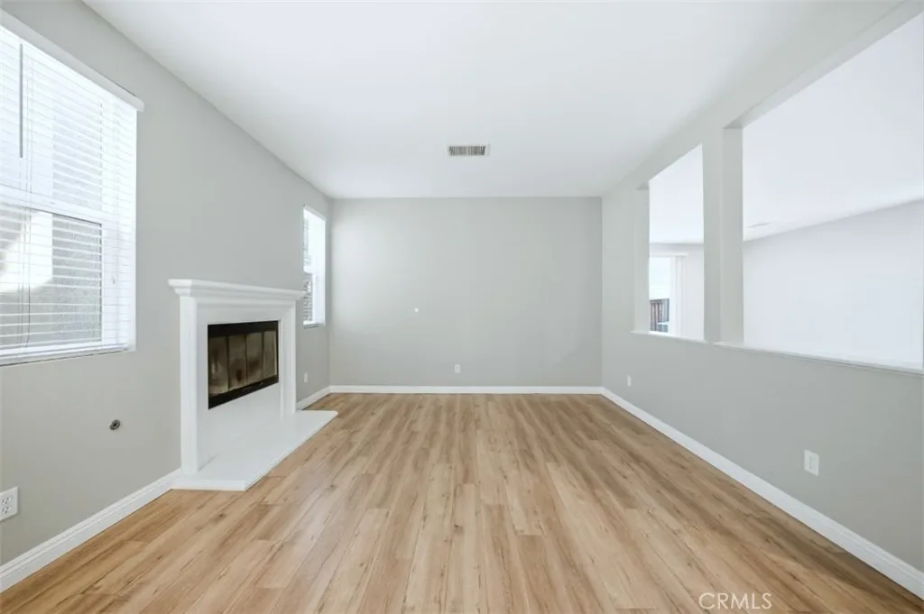 27114 Dolostone, Moreno Valley, California 92555 home-pic-8