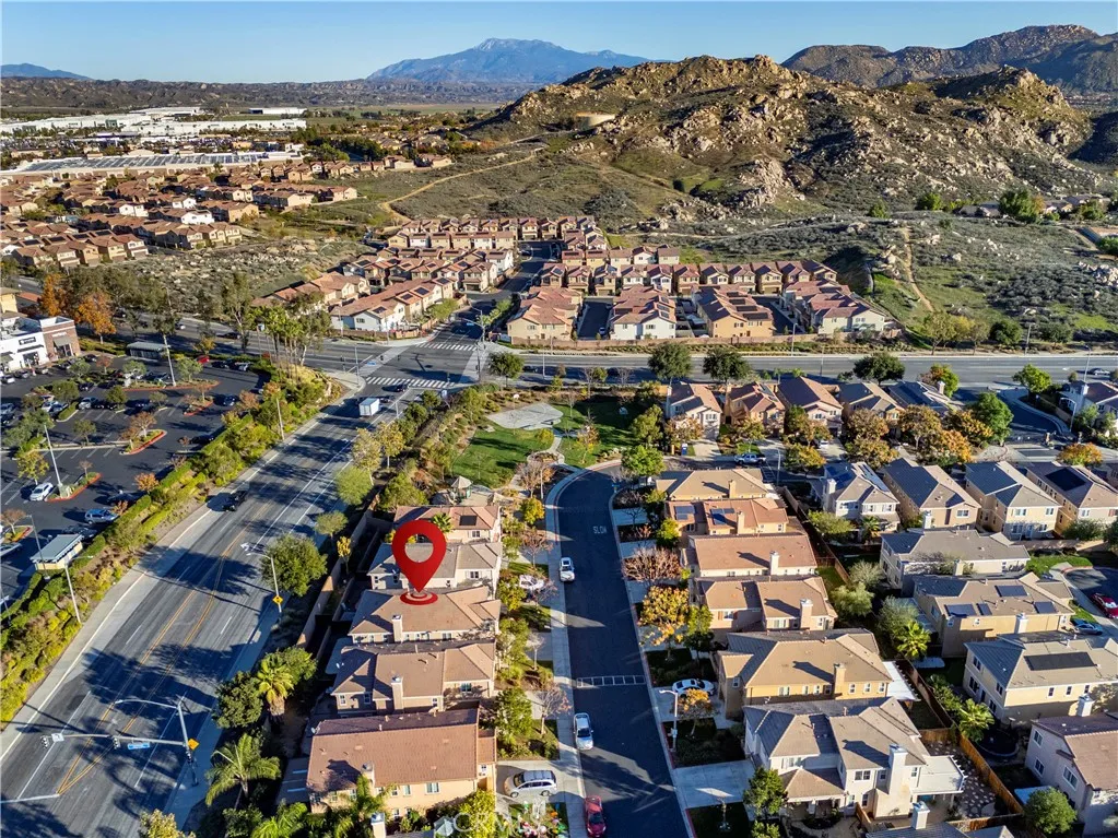 27114 Dolostone, Moreno Valley, California 92555 home-pic-55