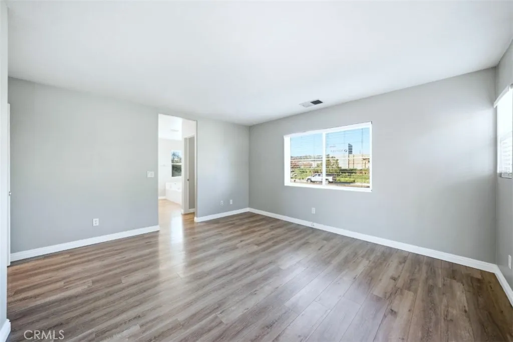 27114 Dolostone, Moreno Valley, California 92555 home-pic-5