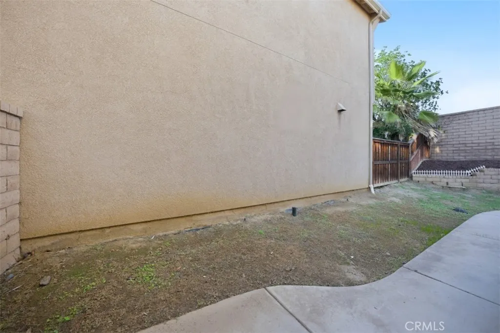 27114 Dolostone, Moreno Valley, California 92555 home-pic-48