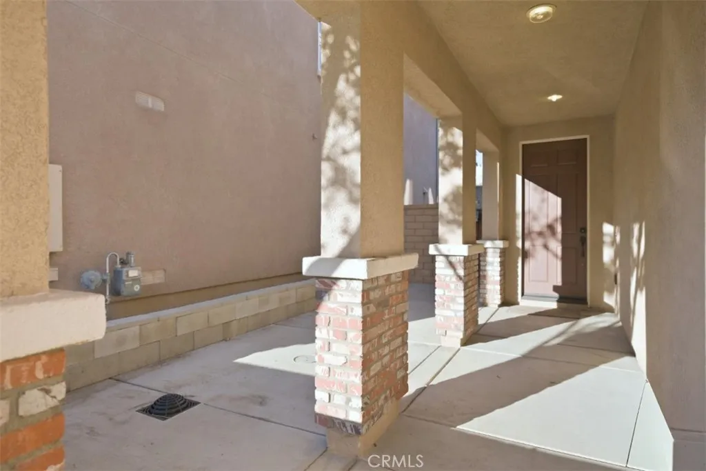 27114 Dolostone, Moreno Valley, California 92555 home-pic-4