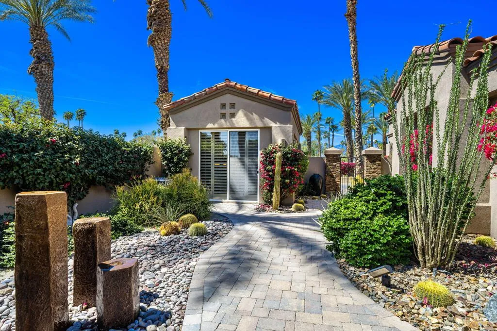 350 Bright Rock Drive, Palm Desert, California 92211 home-pic-40