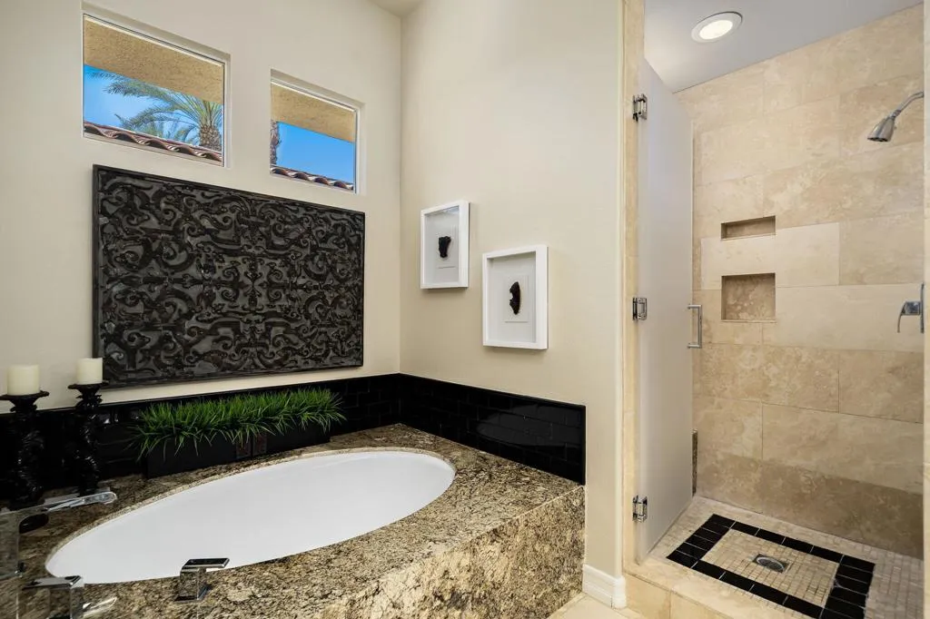 350 Bright Rock Drive, Palm Desert, California 92211 home-pic-37