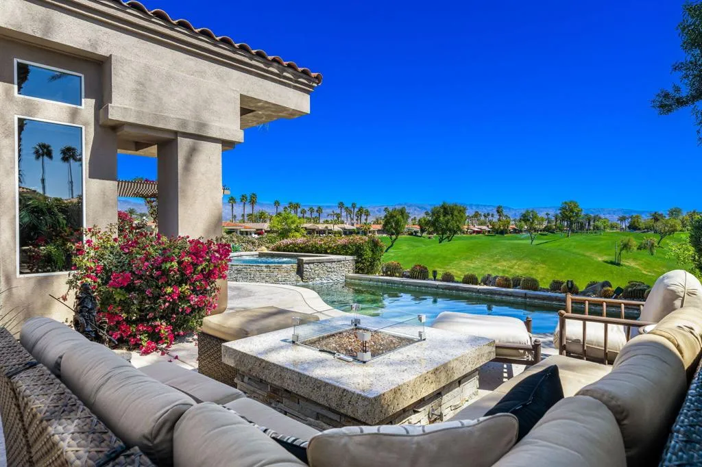 350 Bright Rock Drive, Palm Desert, California 92211 home-pic-2