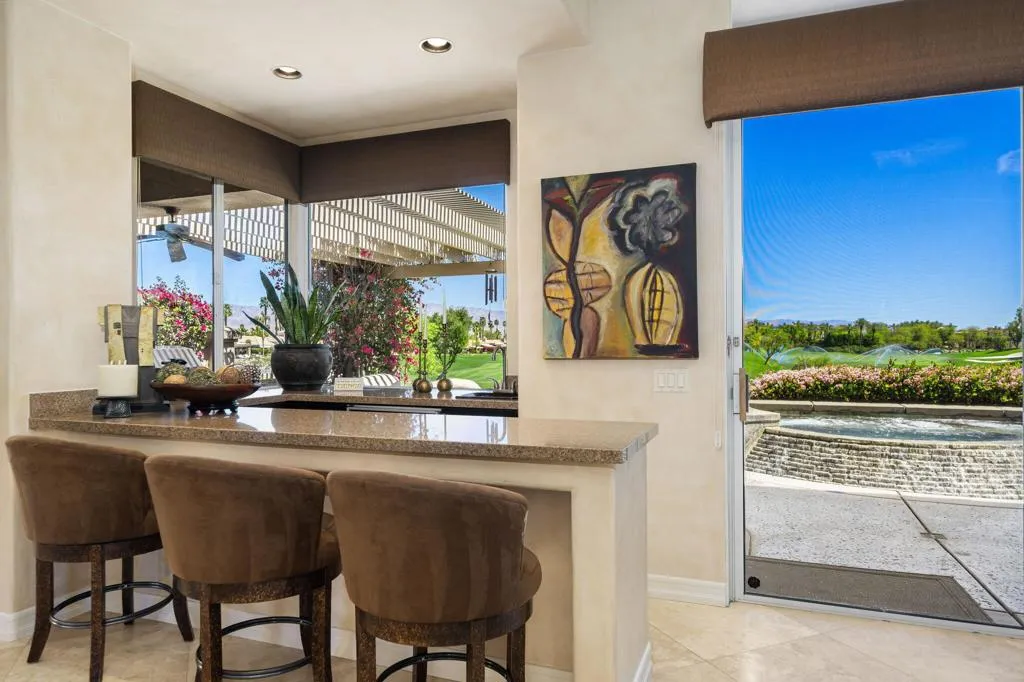 350 Bright Rock Drive, Palm Desert, California 92211 home-pic-5