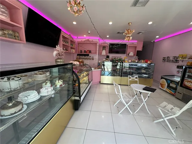 7780 Foothill Boulevard, Tujunga, California 91042