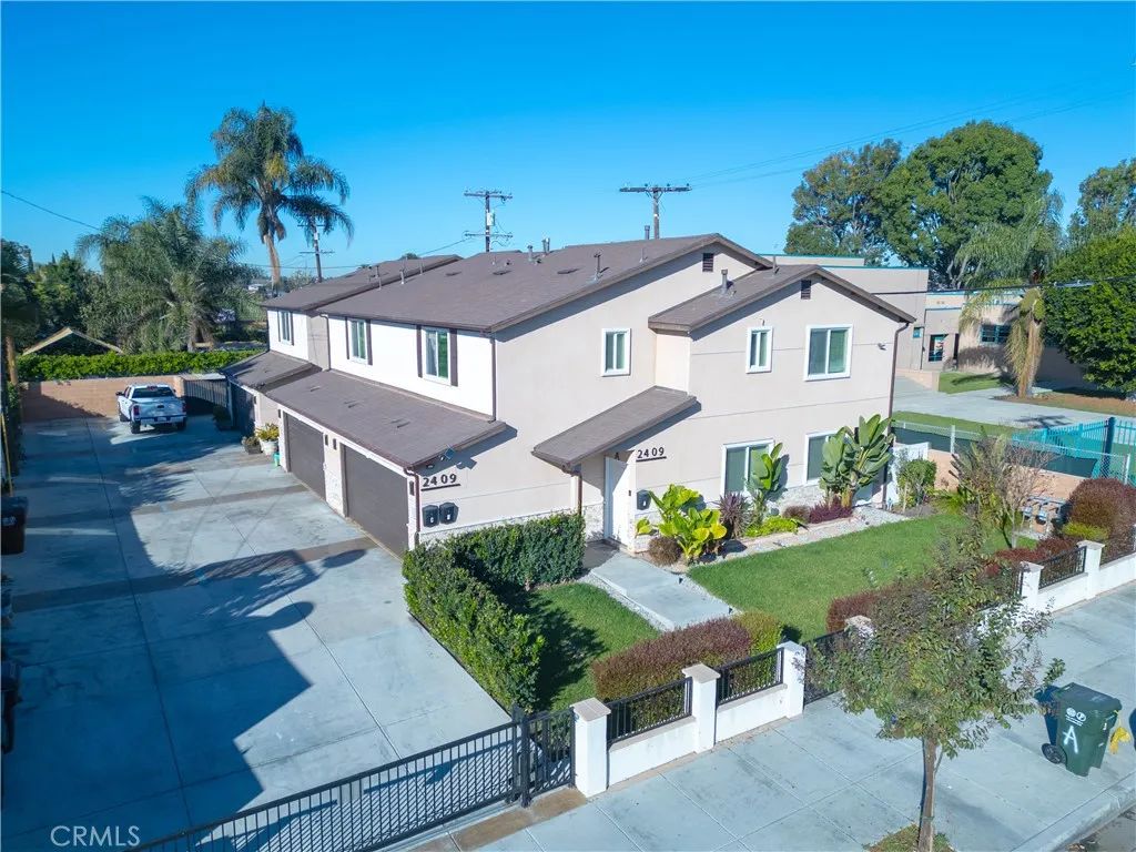 2409 N Wilmington, Compton, California 90222 home-pic-1