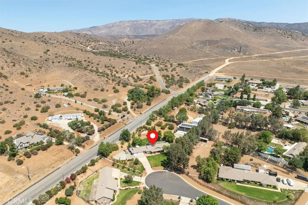 3627 Spanish Bit Drive, Acton, California 93510 home-pic-11