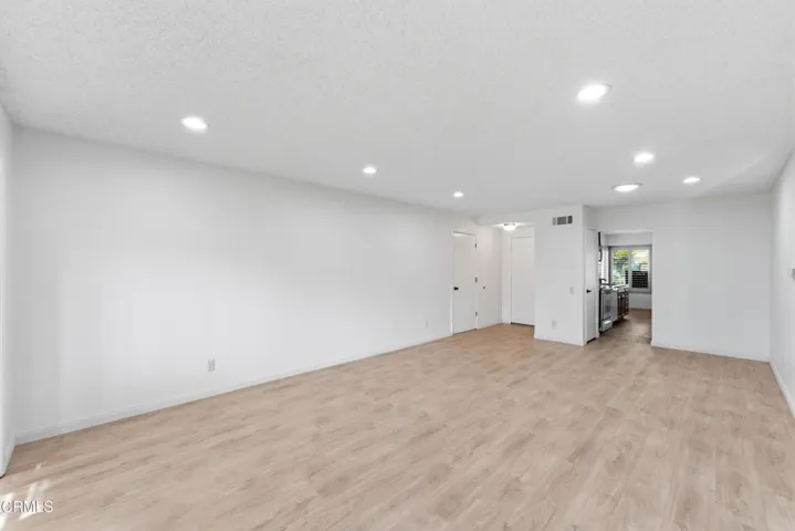 7115 village 7 MLS-3
