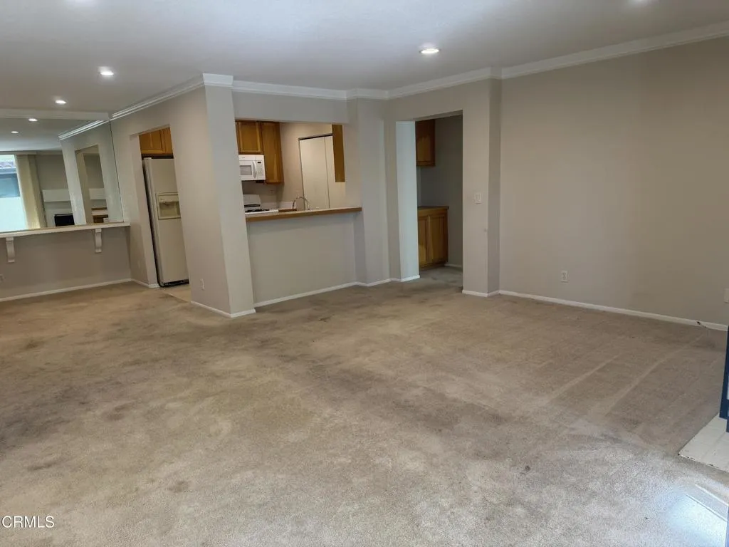 2232 Martinique Lane, Oxnard, California 93035 home-pic-30
