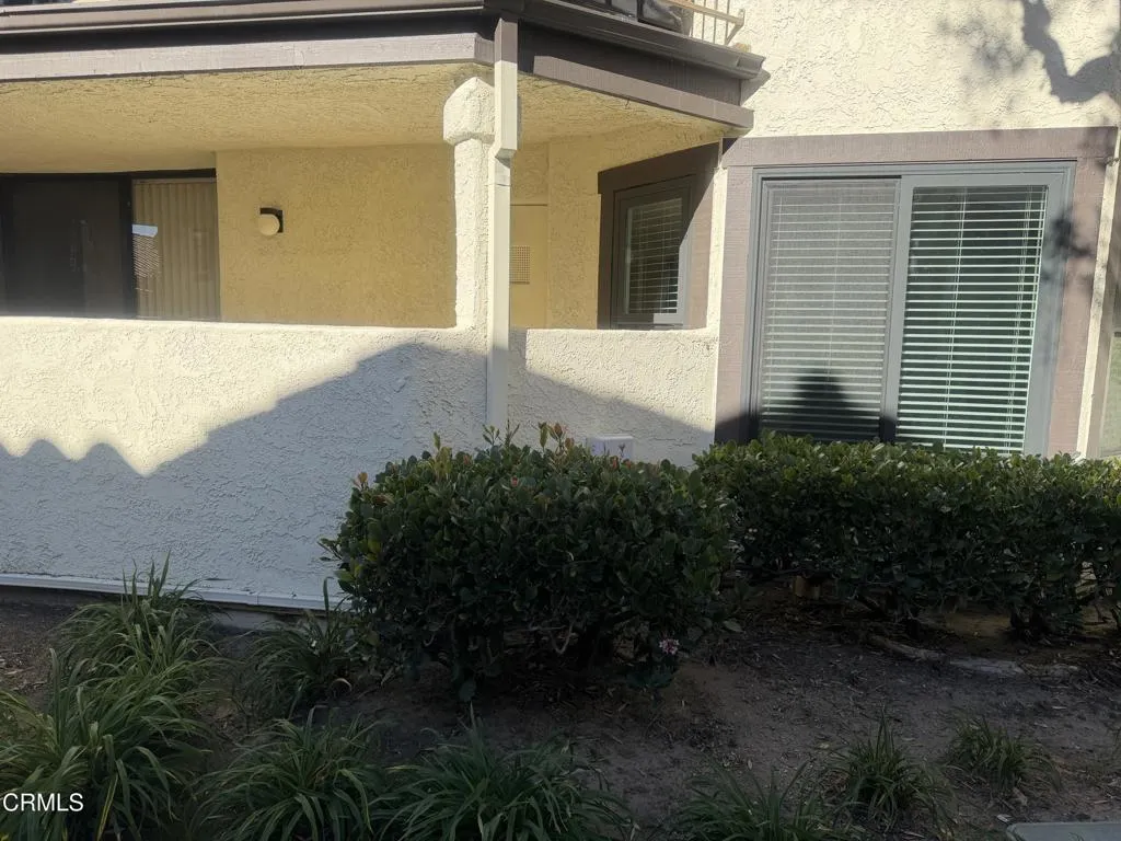2232 Martinique Lane, Oxnard, California 93035 home-pic-8