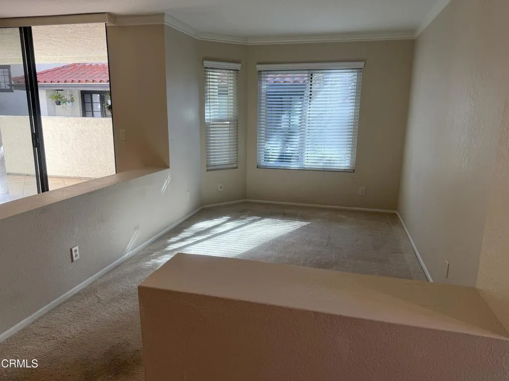 2232 Martinique Lane, Oxnard, California 93035 home-pic-15