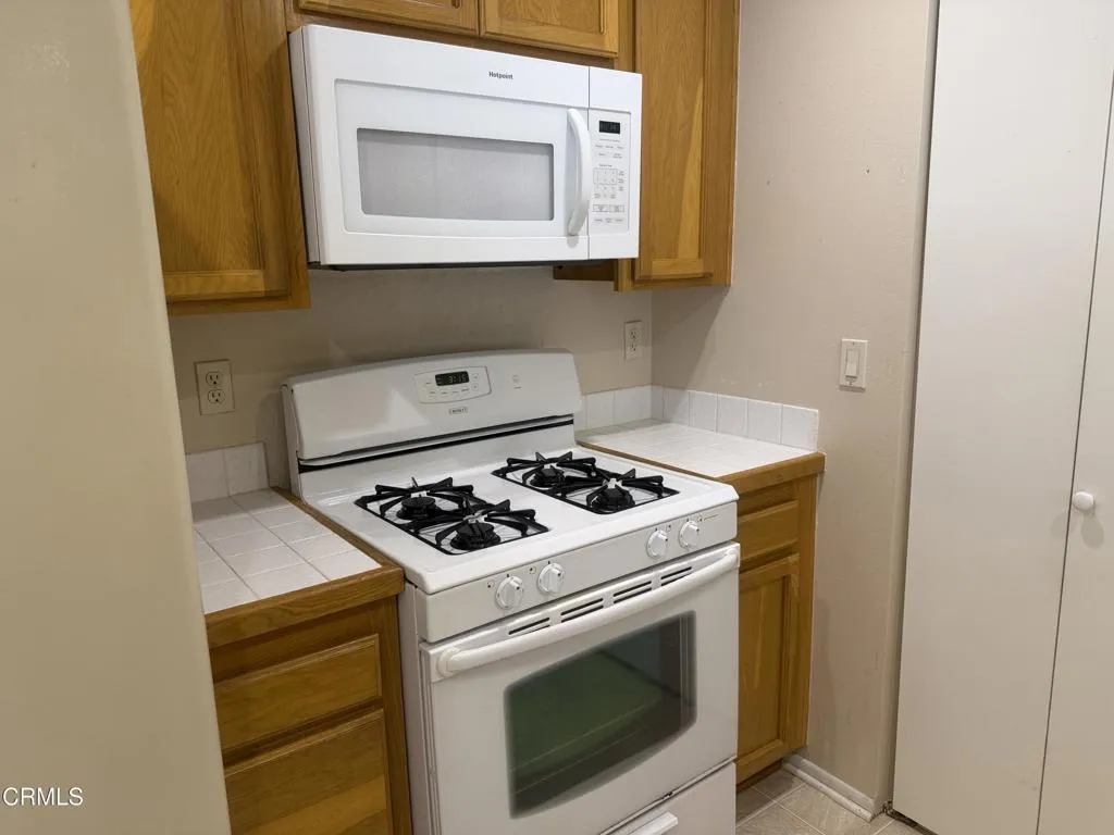 2232 Martinique Lane, Oxnard, California 93035 home-pic-37